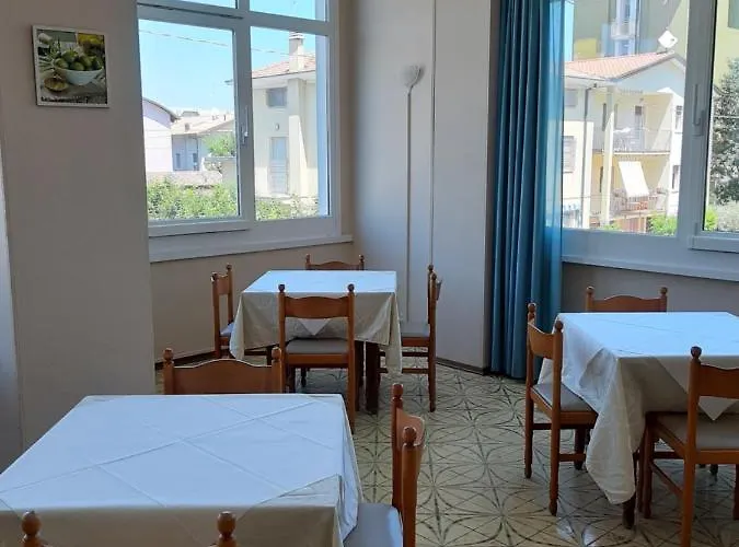 Conti Ξενοδοχείο 3*